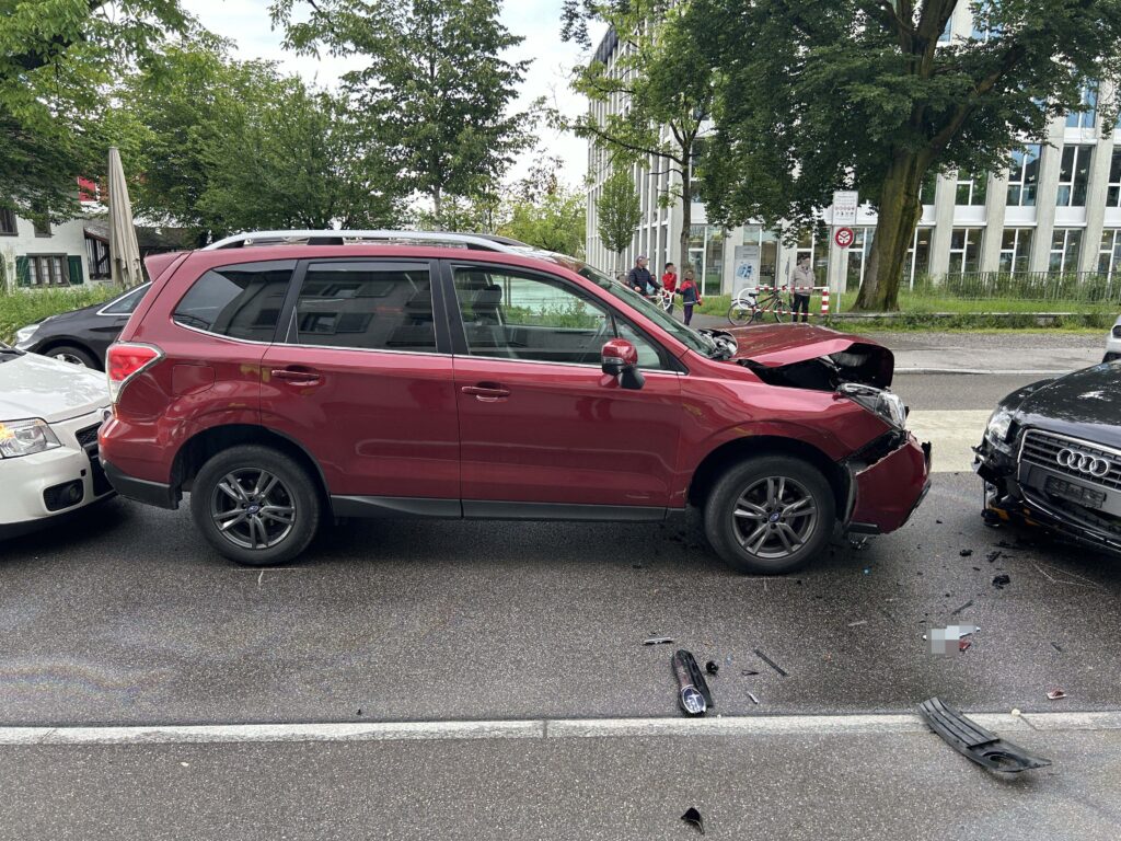 Selbstunfall wegen Sekundenschlaf