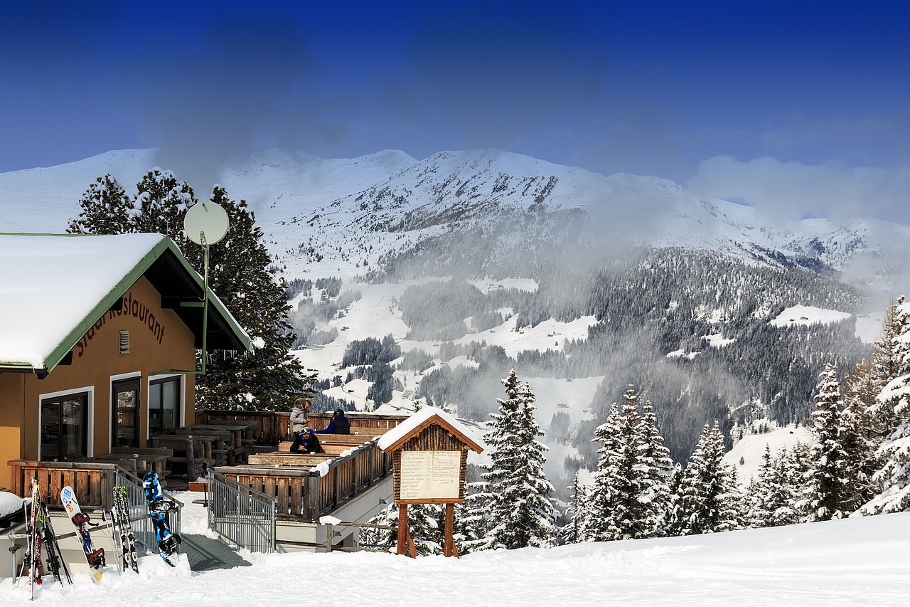 UBS Alpine Property Focus 2024 - Ferienwohnungen weiterhin gefragt