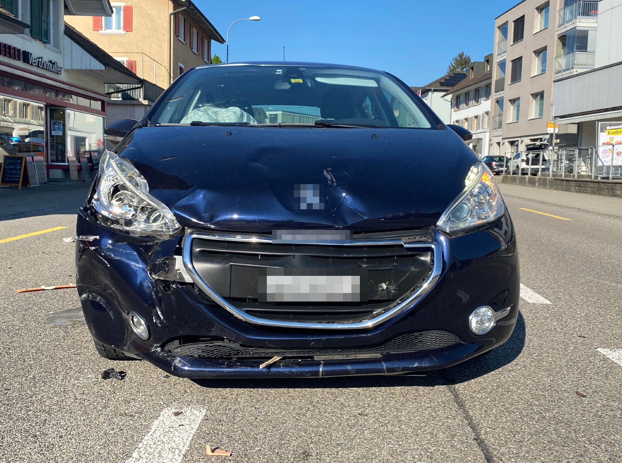 Auto nach Unfall in Wangen bei Olten