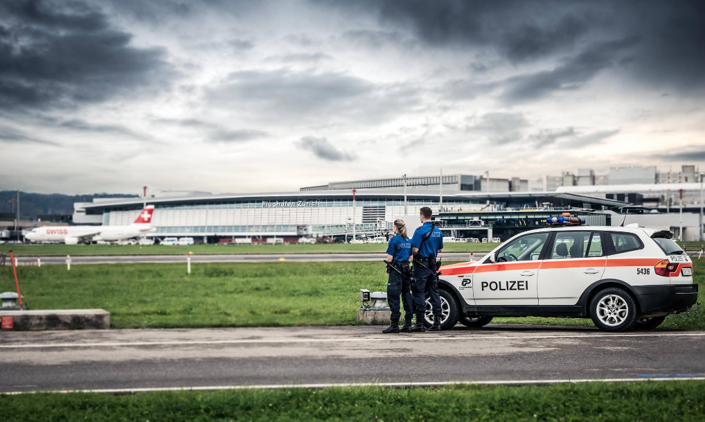 Flughafen Zürich: 23-Jährige mit 6 Kilogramm Kokain im Koffer verhaftet