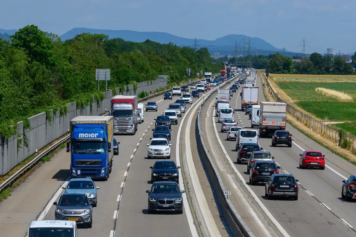 A1: Stockender Verkehr zwischen Luterbach und Härkingen SO – 8 km Stau