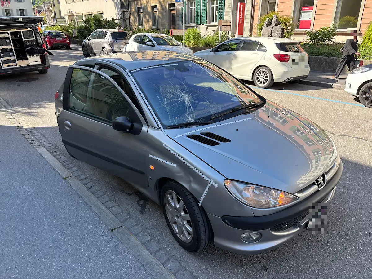 Fussgänger bei Unfall in Glarus schwer verletzt