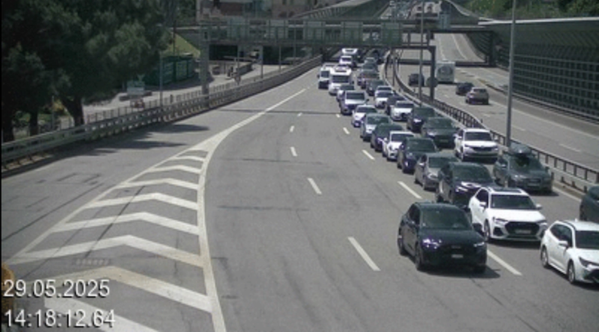 Verkehrsstau bei Chiasso Nord TI Richtung Süden