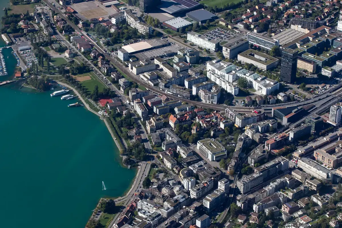 Zug zahlt 2026 erneut am meisten in den Finanzausgleich