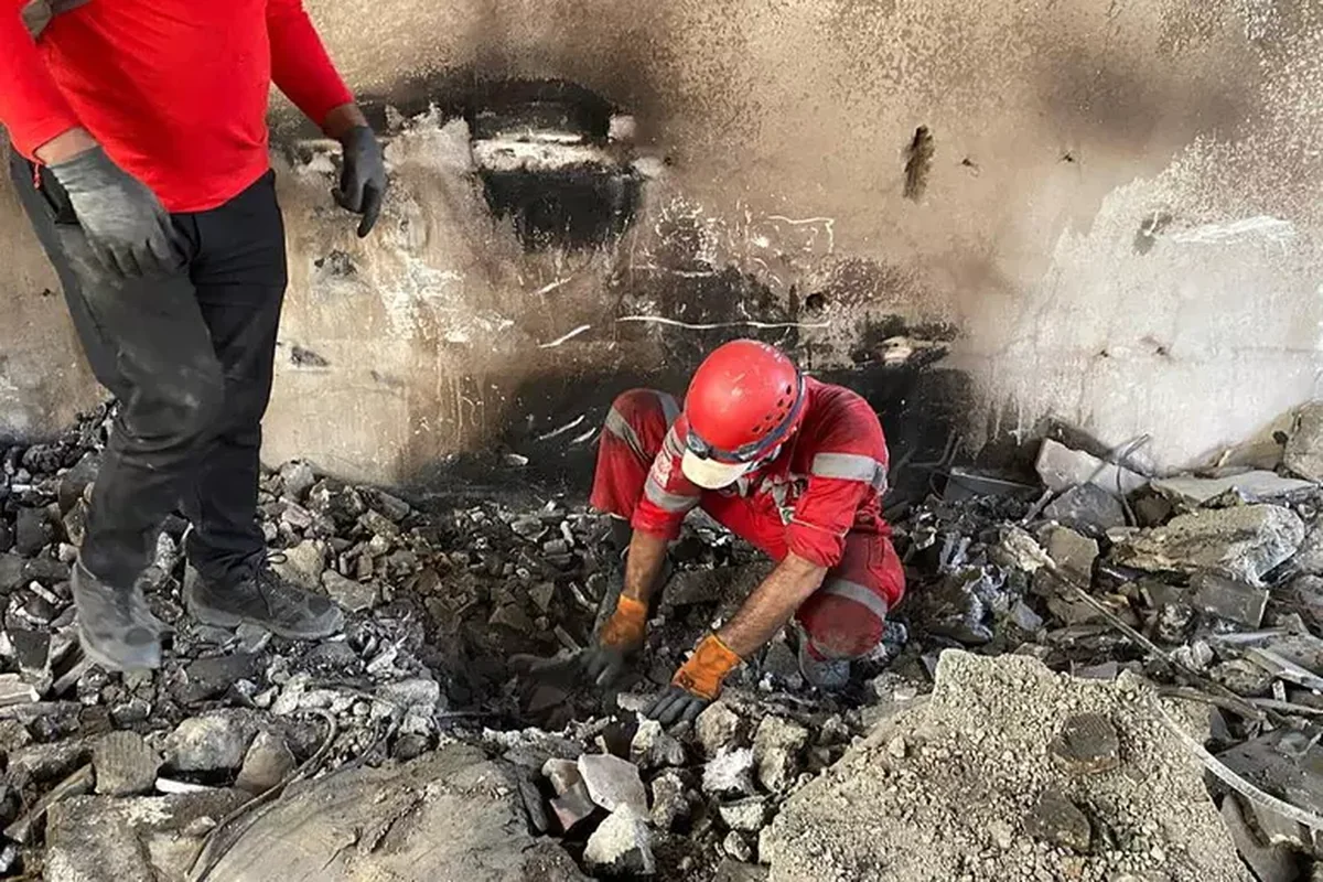 Israel meldet Zerstörung iranischen Hauptquartiers – Iran schlägt zurück