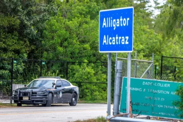 Der im Alligator-Alcatraz inhaftierte Italiener: „Befreit uns aus diesem Albtraum!“