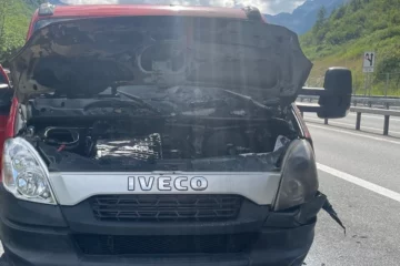 Fahrzeugbrand auf A13 bei Hinterrhein GR: Tunnel für 45 Minuten gesperrt