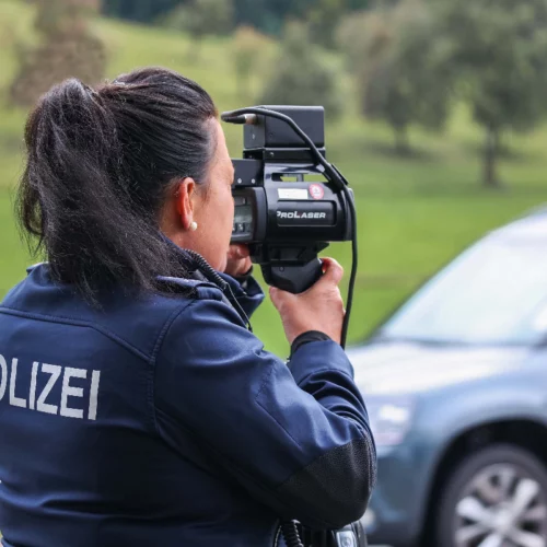 Raser aufgedeckt: Zwei Temposünder in Ricken und Oberbüren