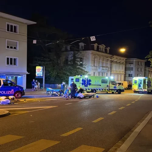 Basel: Betrunkene Autofahrerin rammt Roller und flüchtet