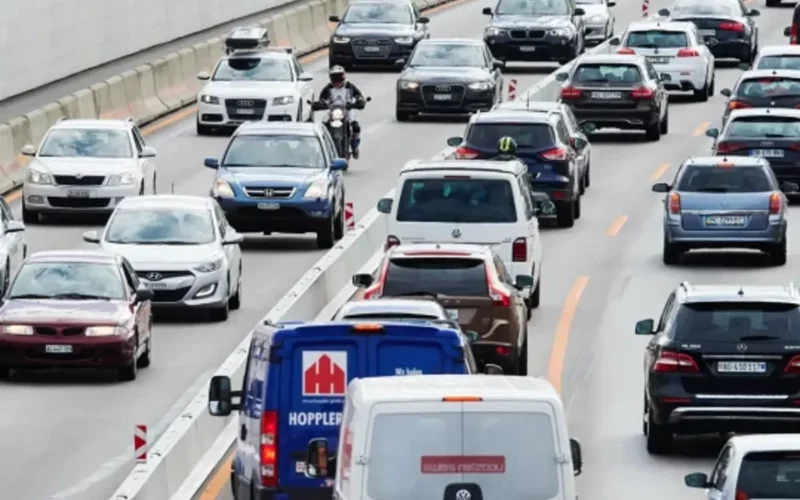 A3 Chur–Basel: Stau bei Urdorf-Süd – 3 km Rückstau Richtung Limmattal