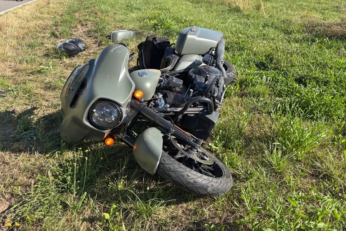 Motorradunfall auf Landstrasse bei Niederwil AG