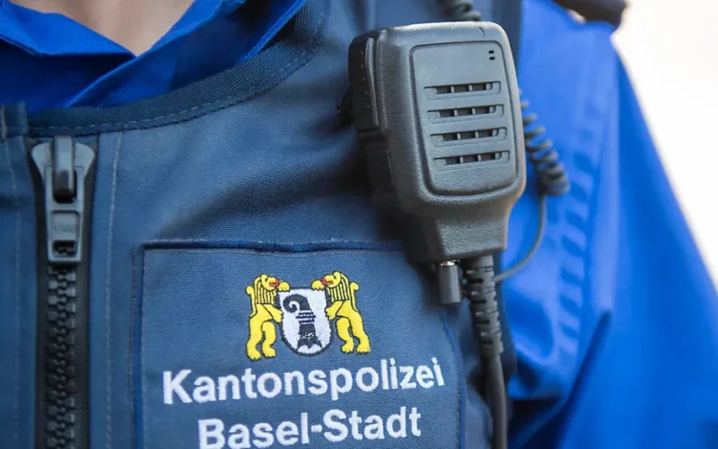 Nächtlicher Angriff in Riehen BS: Polizei sucht Täter