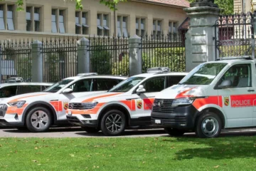 Bern: Schwimmerin durch Brückenspringer verletzt – Polizei sucht Zeugen
