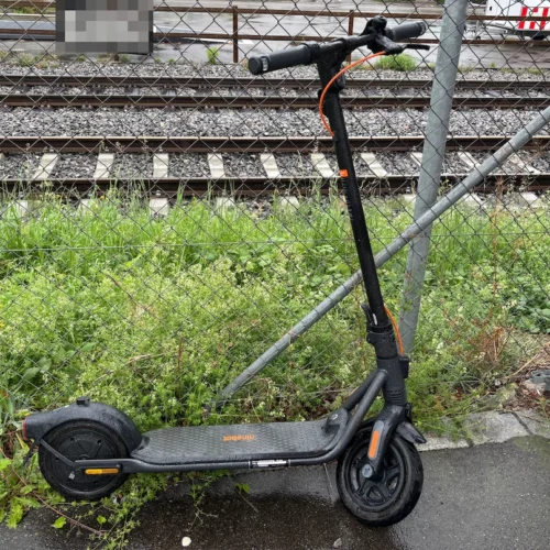 Arbon TG: E-Scooter-Fahrer bei Kollision im Kreisel verletzt