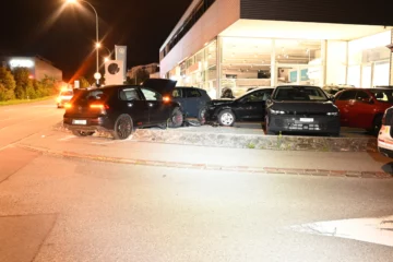 Wittenbach SG: Fahrunfähig, ohne Ausweis – Selbstunfall mit hohem Sachschaden