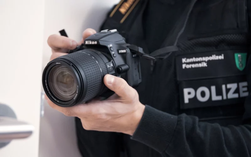 Widnau SG: Unbekannte brechen in Glacewagen ein