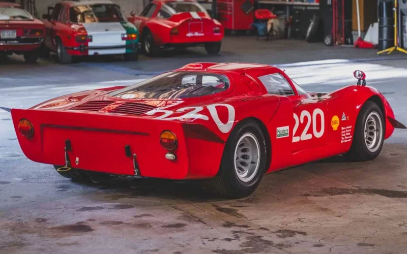 11 legendäre Alfa Romeo aus „Quadrifoglio Collection“ unter dem Hammer