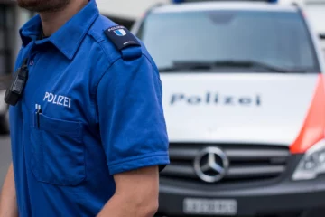 Festnahme in Dagmersellen LU: Drogen, Bargeld und eine verbotene Waffe