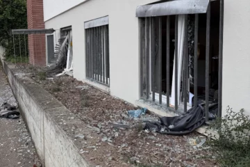 Aarau AG: Geplatzte Luftmatratze verwüstet Wohnung