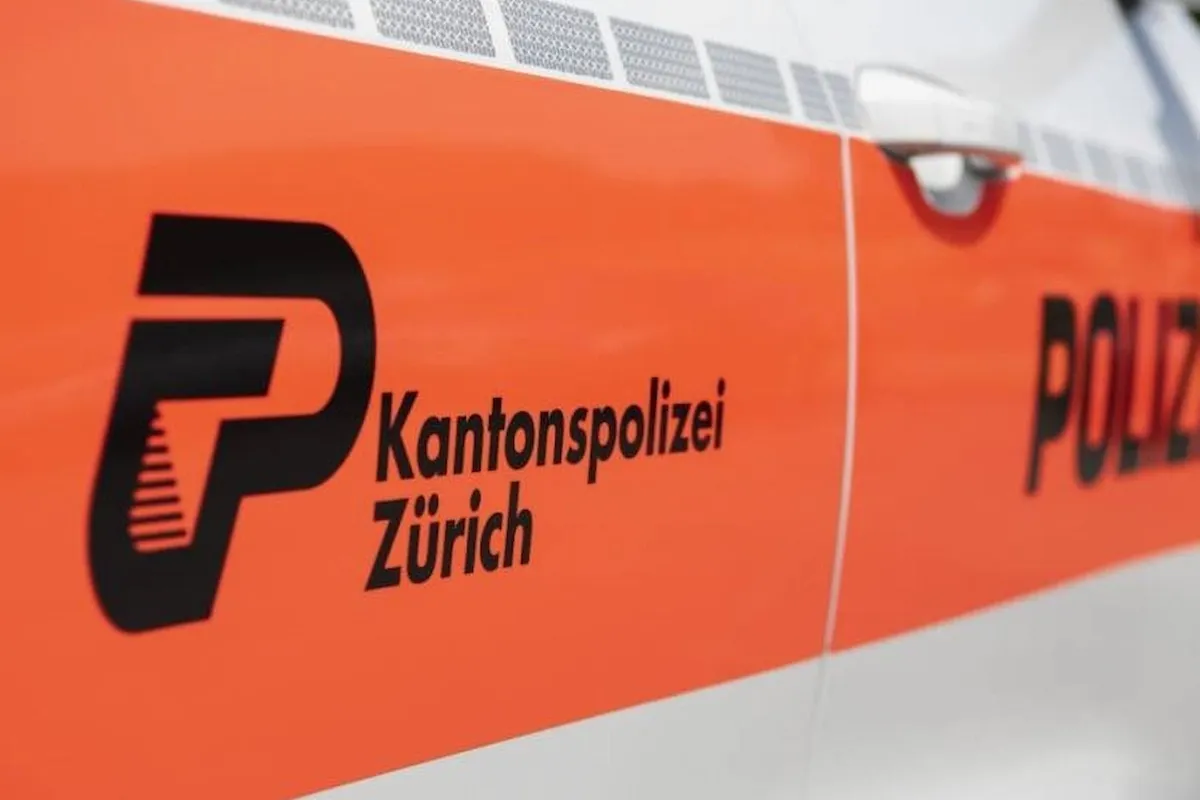 Nahaufnahme eines Einsatzfahrzeugs der Kantonspolizei Zürich