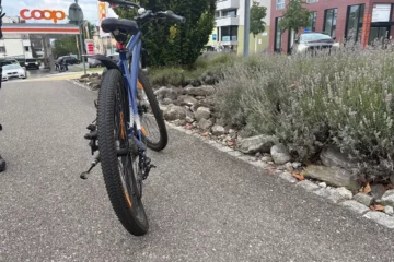 Junge Velofahrerin in Rorschach SG angefahren – Auto überfährt Vortritt