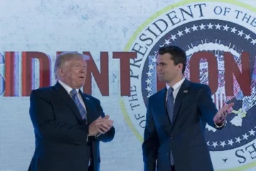 Charlie Kirk nicht tot: Wie Fake News über den Aktivisten kursieren