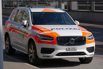 Schaffhausen: Unfall im Fäsenstaubtunnel – Fahrerin im Spital