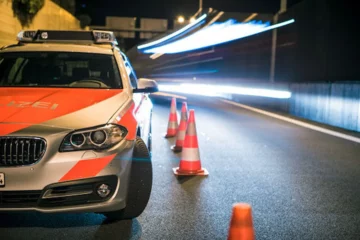 Malters LU: Polizei fasst zwei mutmassliche Einbrecher nach Flucht