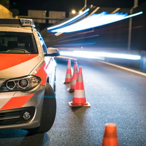 Malters LU: Polizei fasst zwei mutmassliche Einbrecher nach Flucht