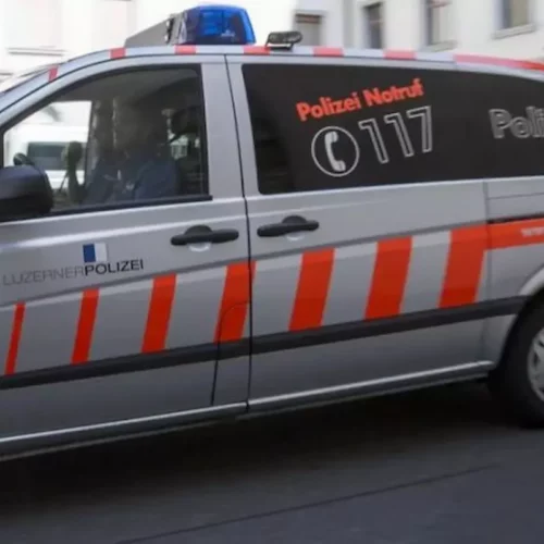 Oberkirch LU: Kontrollverlust – Auto landet auf dem Dach